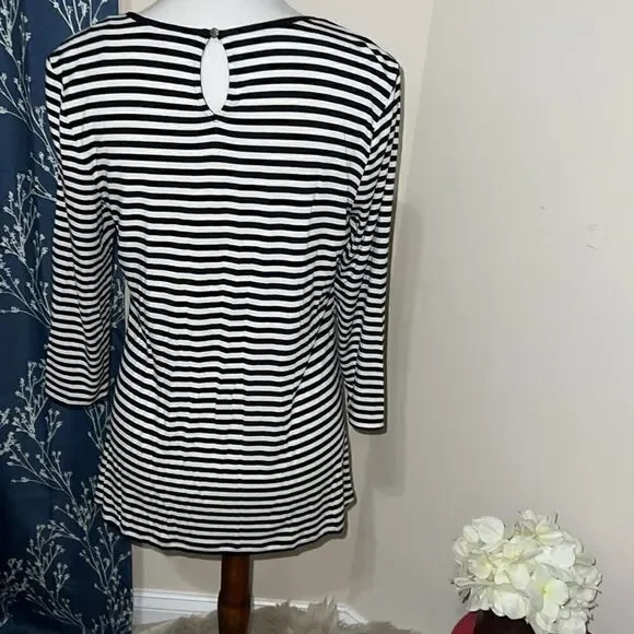 Vince Camuto Black White Stripe Asymmetrical Tunic Top 3/4 Sleeves Stretch sz M - Picture 4 of 9